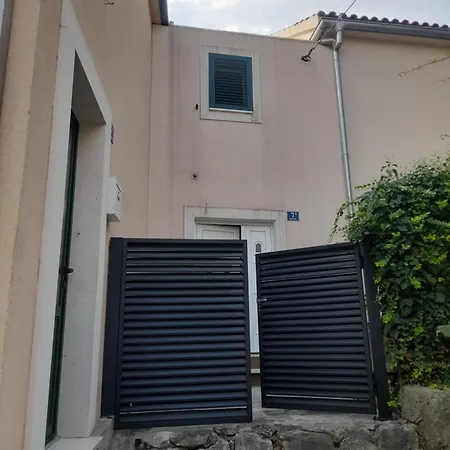 Apartment Dota
